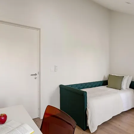 The Explorers Nest - 2br In アパート リスボン